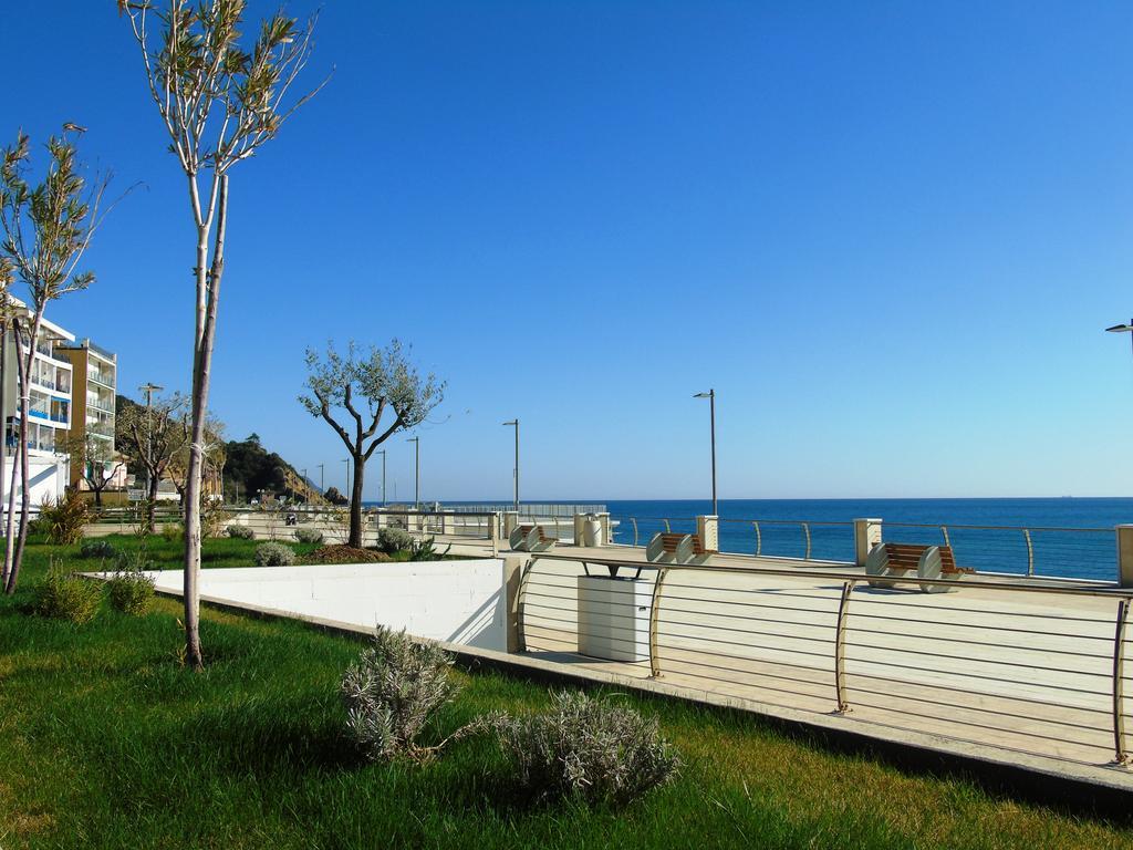 Deiva Holidays Deiva Marina Exteriör bild